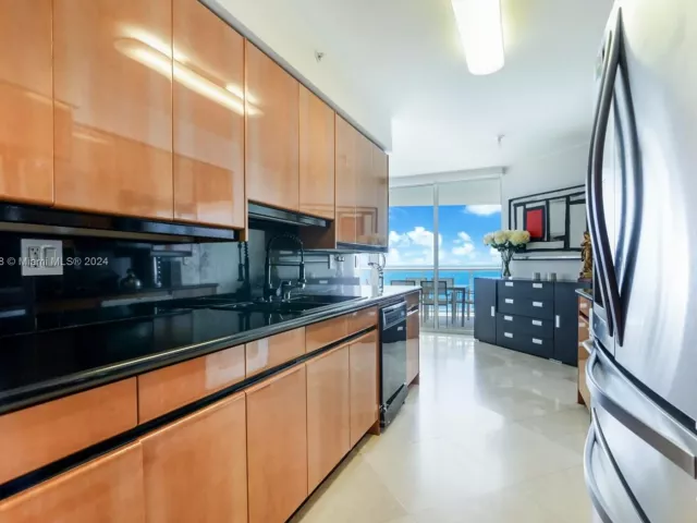 Apartment for rent  Unit #2702 - photo 5664829