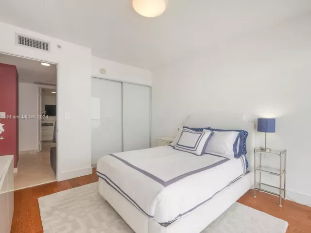 Apartment for rent  Unit #2702 - photo 5664822