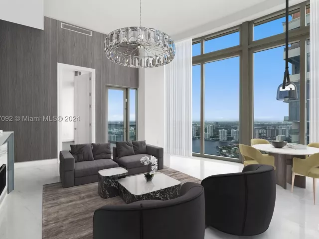 4-bedroom condo for sale in Sunny Isles Beach - 17901 Collins Ph4705 - MondialRealty