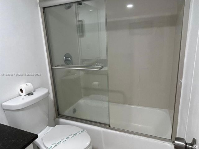 Apartment for sale  Unit #9A - photo 5635354