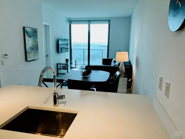 1-bedroom condo for sale in Miami - 501 NE 31st St 2204 - MondialRealty