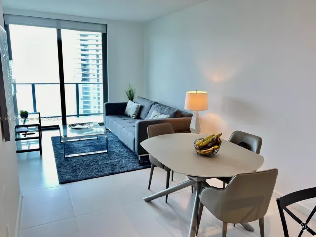1-bedroom condo for sale in Miami - 501 NE 31st St 2204 - MondialRealty