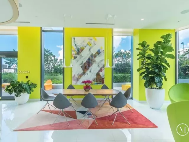 1-bedroom condo for sale in Miami - 501 NE 31st St 2204 - MondialRealty