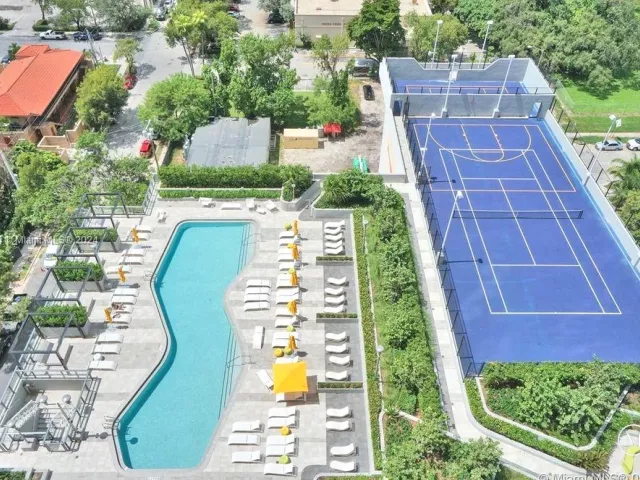 1-bedroom condo for sale in Miami - 501 NE 31st St 2204 - MondialRealty