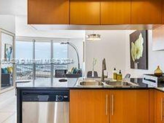 Apartment for sale  Unit #4602 - photo 5652270