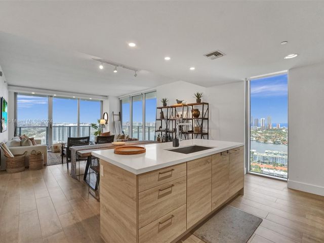 Apartment for rent  Unit #3107 - photo 5907430