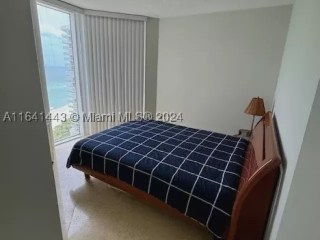 2-bedroom condo for rent in Sunny Isles Beach - 16699 Collins Ave 2409 - MondialRealty