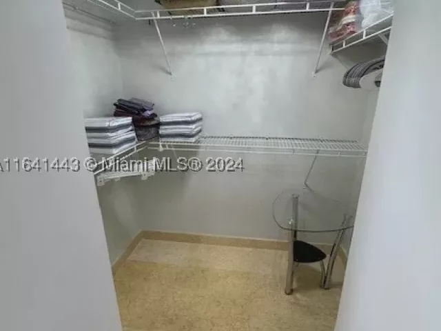 2-bedroom condo for rent in Sunny Isles Beach - 16699 Collins Ave 2409 - MondialRealty