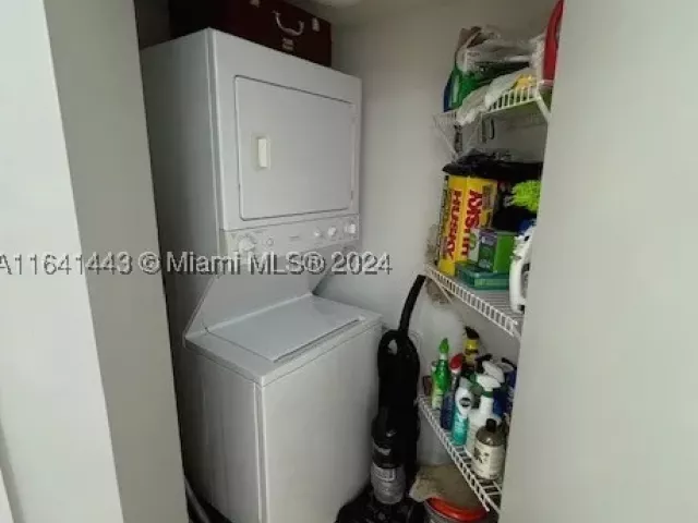 2-bedroom condo for rent in Sunny Isles Beach - 16699 Collins Ave 2409 - MondialRealty
