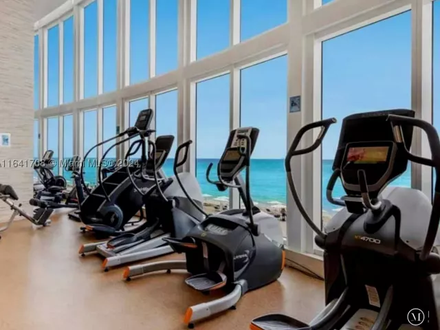 2-bedroom condo for sale in Sunny Isles Beach -  - MondialRealty