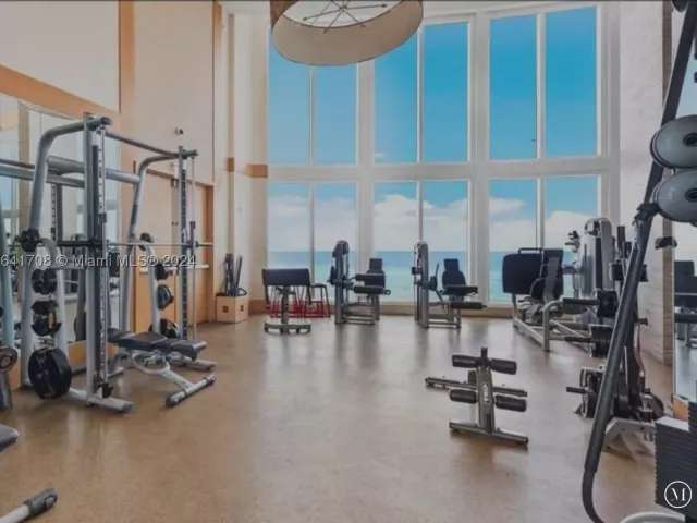 2-bedroom condo for sale in Sunny Isles Beach -  - MondialRealty