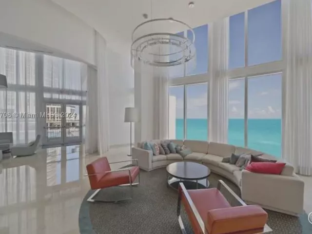 2-bedroom condo for sale in Sunny Isles Beach -  - MondialRealty