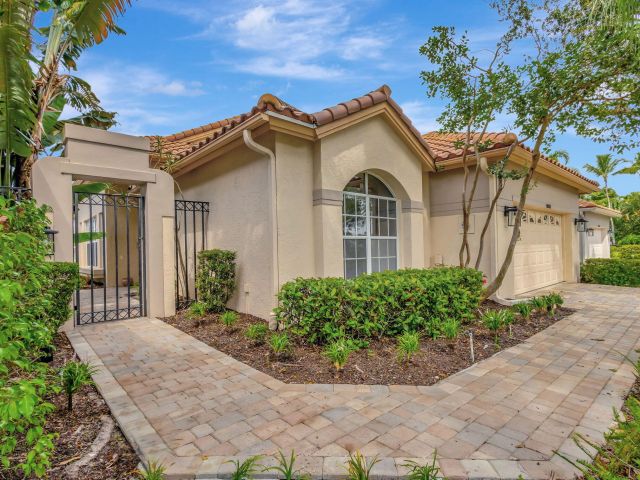 Home for sale at 10414 Osprey Trace - photo 5862556