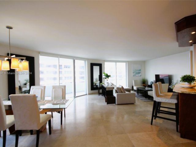 Apartment for rent  Unit #1004 - photo 5692473