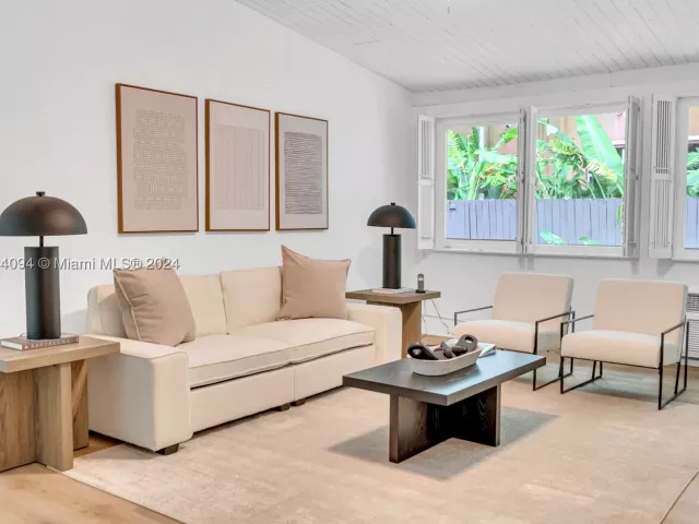 3-bedroom home for rent in Biscayne Park - 630 NE 117th St - MondialRealty