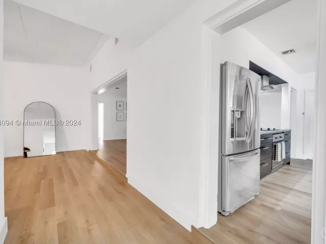 3-bedroom home for rent in Biscayne Park - 630 NE 117th St - MondialRealty