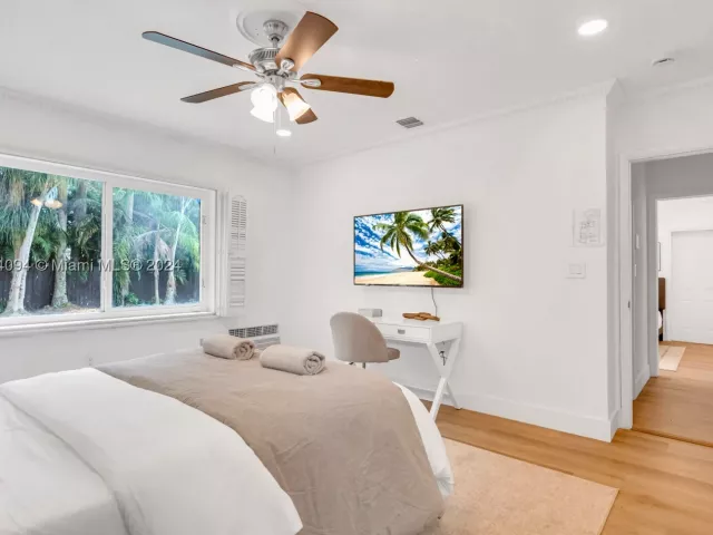 3-bedroom home for rent in Biscayne Park - 630 NE 117th St - MondialRealty