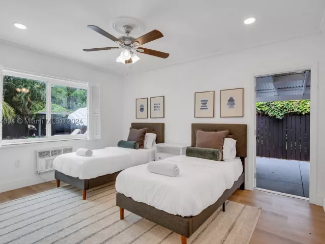 3-bedroom home for rent in Biscayne Park - 630 NE 117th St - MondialRealty