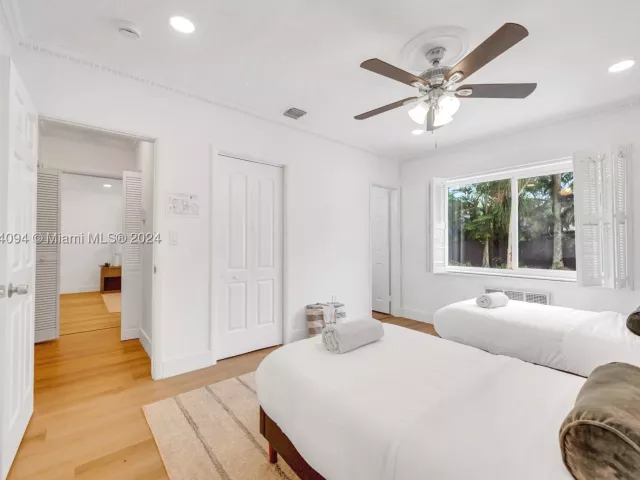 3-bedroom home for rent in Biscayne Park - 630 NE 117th St - MondialRealty
