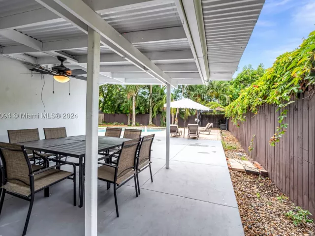 3-bedroom home for rent in Biscayne Park - 630 NE 117th St - MondialRealty