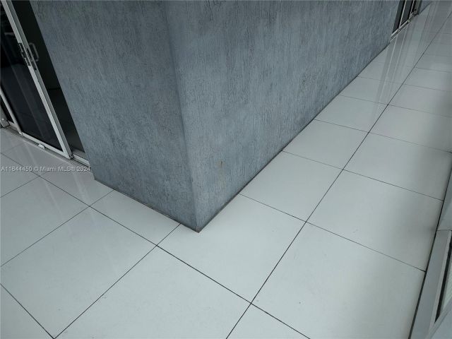 Apartment for sale  Unit #5001 - photo 6185386