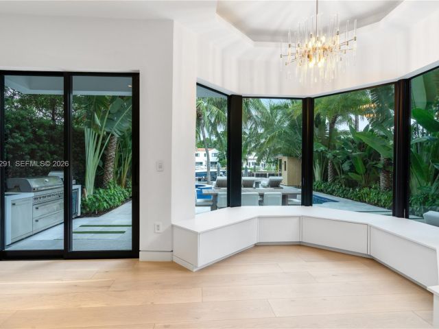 Home for sale at 4442 Prairie Ave - photo 7468623