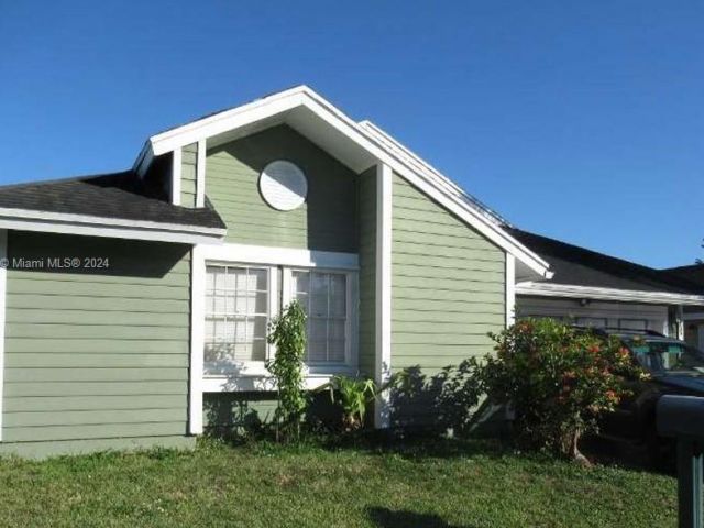 Home for sale at 14035 SW 103rd Ter - photo 5705033