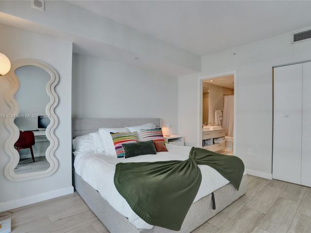 Apartment for sale  Unit #3807 - photo 5605691