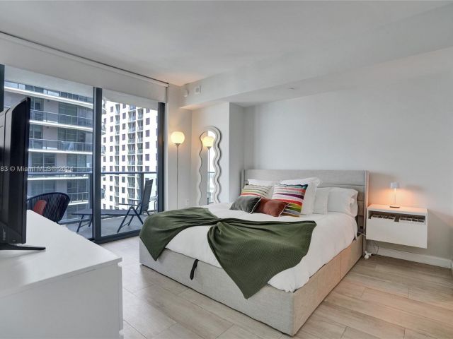 Apartment for sale  Unit #3807 - photo 5605693