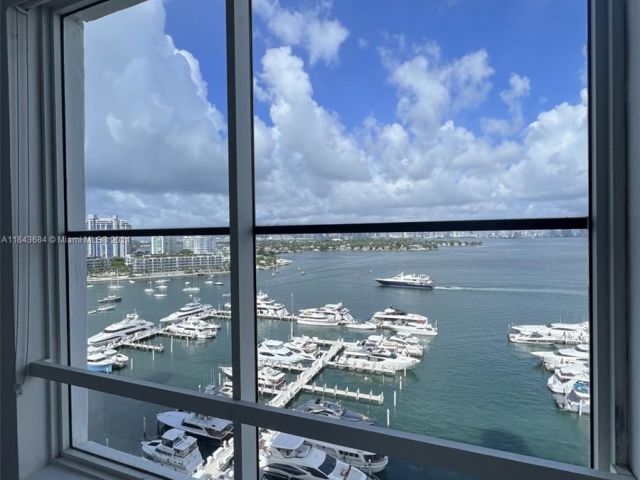 Apartment for sale  Unit #1610 - photo 6291201