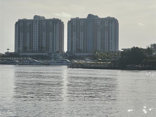 Apartment for sale  Unit #1610 - photo 6291206