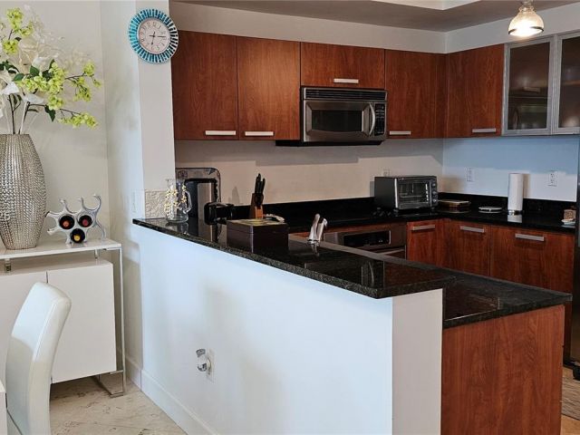 Apartment for sale  Unit #1-810 - photo 6253379