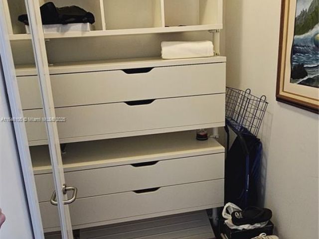 Apartment for sale  Unit #1-810 - photo 6253381