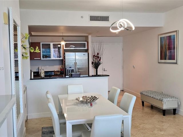 Apartment for sale  Unit #1-810 - photo 6253383