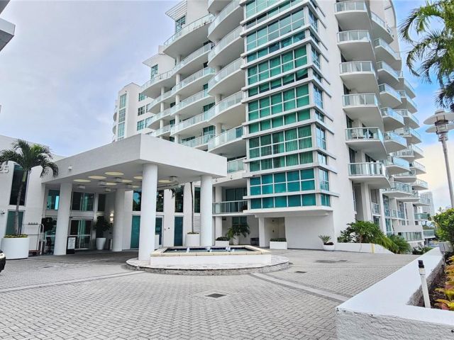 Apartment for sale  Unit #1-810 - photo 6253392