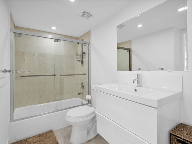 Apartment for sale  Unit #3N - photo 5827612