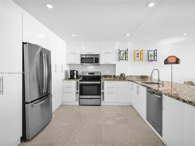 Apartment for sale  Unit #3N - photo 5827620