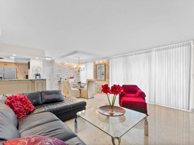 Apartment for sale  Unit #1626 - photo 5771593