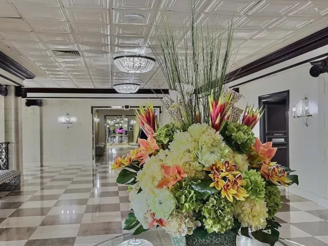 2-bedroom condo for sale in Hallandale Beach - 2030 S Ocean Drive 1626 - MondialRealty
