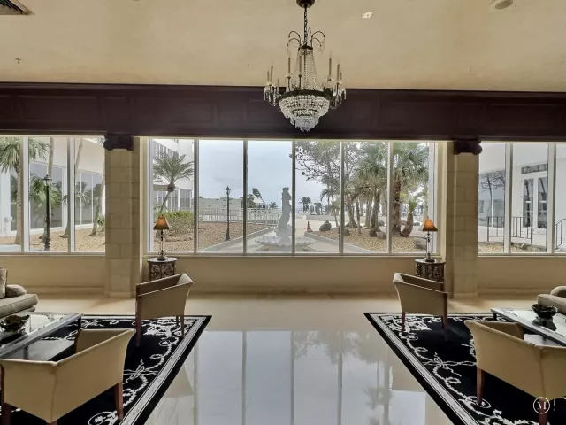 2-bedroom condo for sale in Hallandale Beach - 2030 S Ocean Drive 1626 - MondialRealty