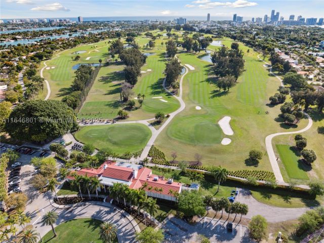 4-bedroom home for sale in Miami Beach - 1020 S Shore Dr - MondialRealty