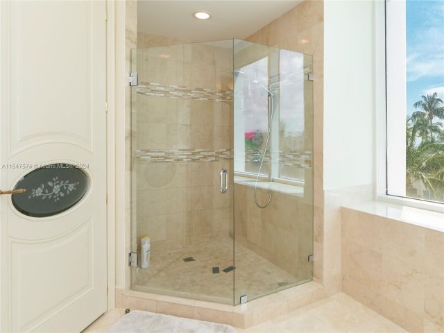 Apartment for rent  Unit #601 - photo 5659600