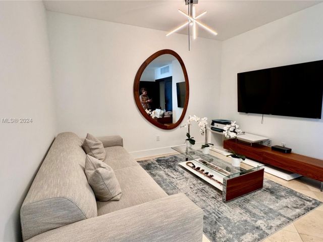 Apartment for sale  Unit #1109 - photo 6007004