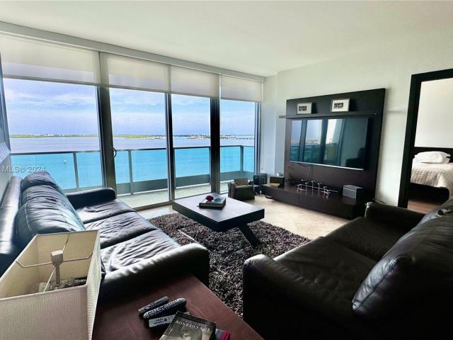 Apartment for sale  Unit #1109 - photo 6007007