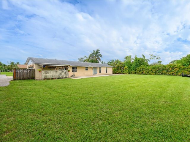 Home for sale at 1442 NW 20th St - photo 6064024