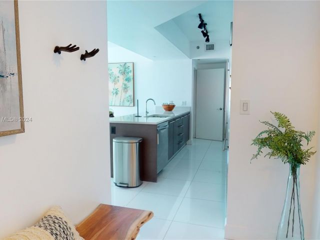 Apartment for sale  Unit #3405 - photo 5731223