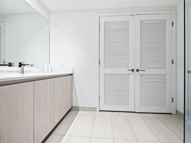 Apartment for sale  Unit #T3507 - photo 5701910