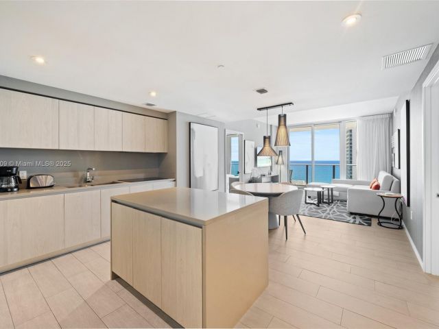 Apartment for sale  Unit #T3507 - photo 5701916