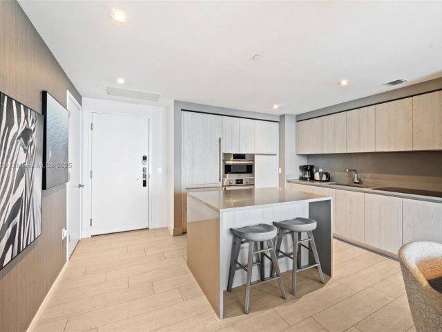 Apartment for sale  Unit #T3507 - photo 5701920