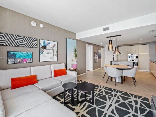 Apartment for sale  Unit #T3507 - photo 5701925